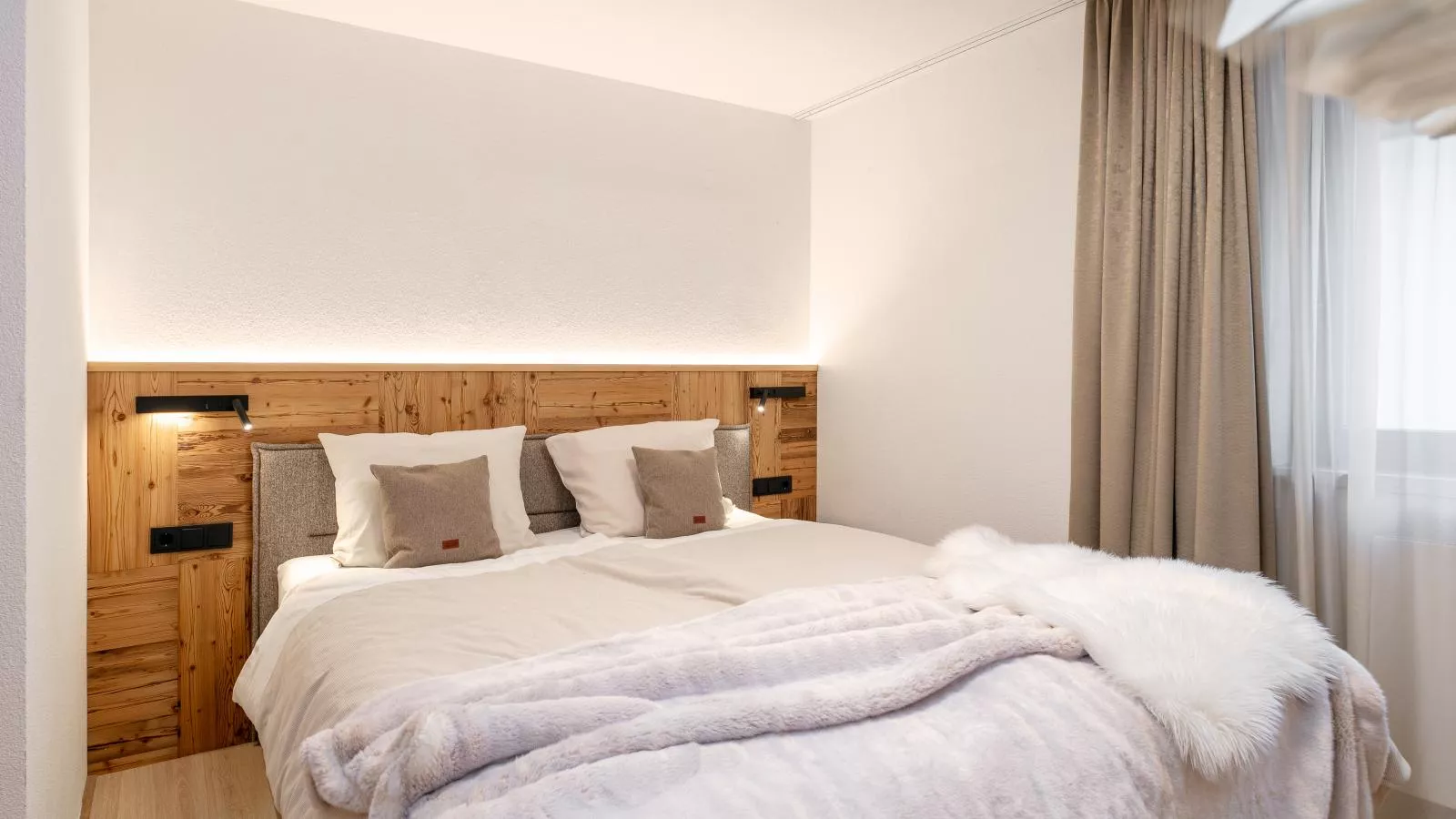 Alpenlodge Pettneu Lodge XL-Bedroom
