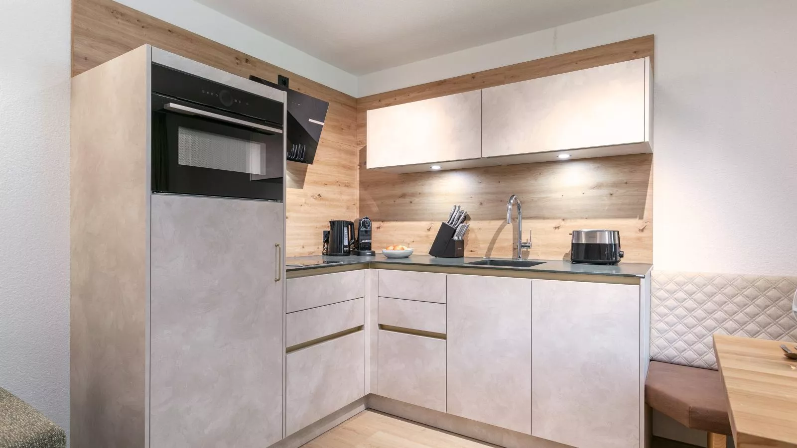 Alpenlodge Pettneu Lodge XL-Kitchen