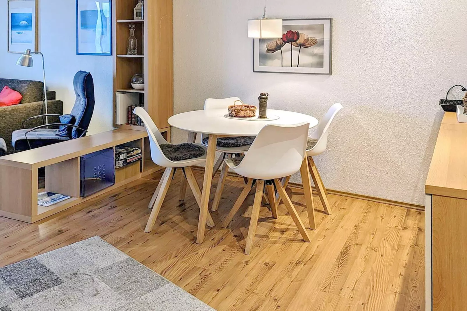 Nice holiday home near the beach-Indoor
