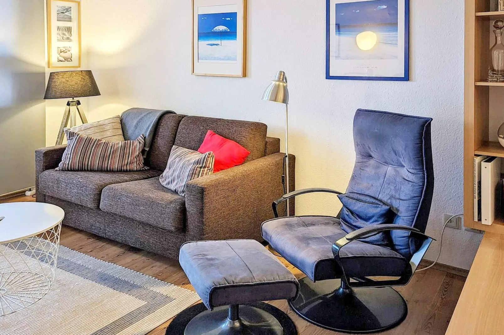 Nice holiday home near the beach-Indoor
