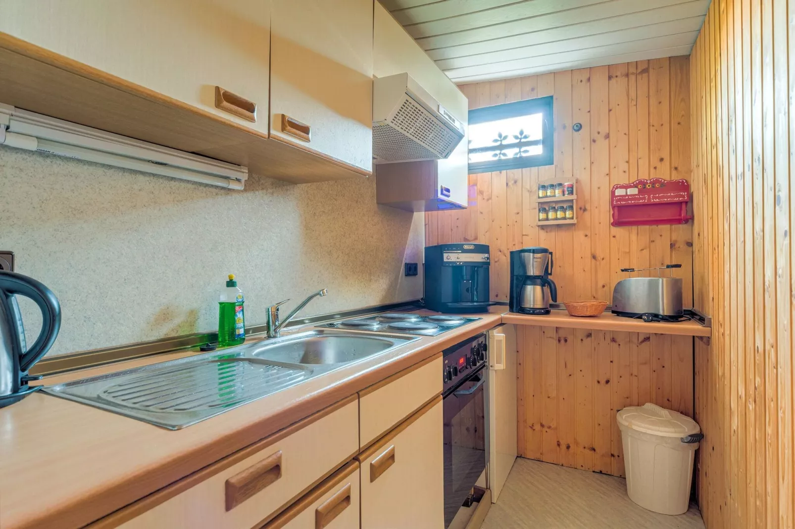 Holiday home in Güntersberge with private terrace-Kitchen