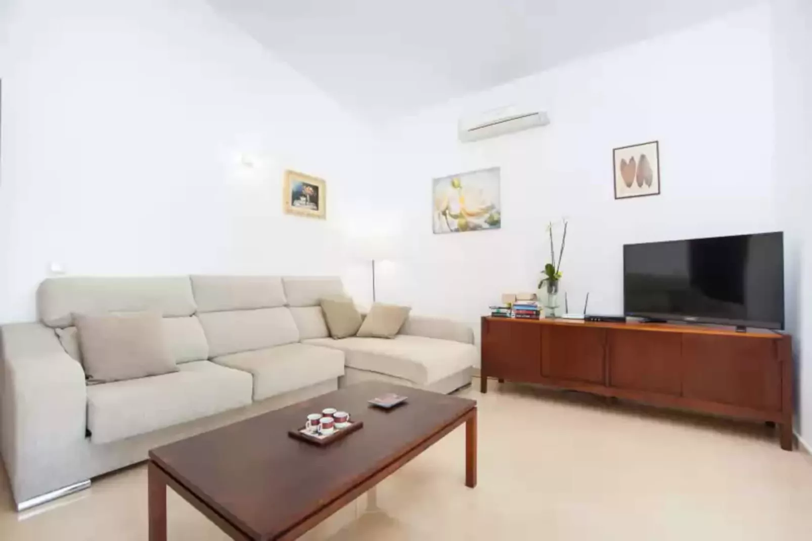 Can Melis-Living room