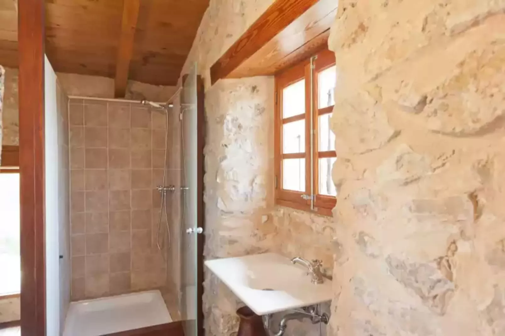 Can Guillo-Bathroom