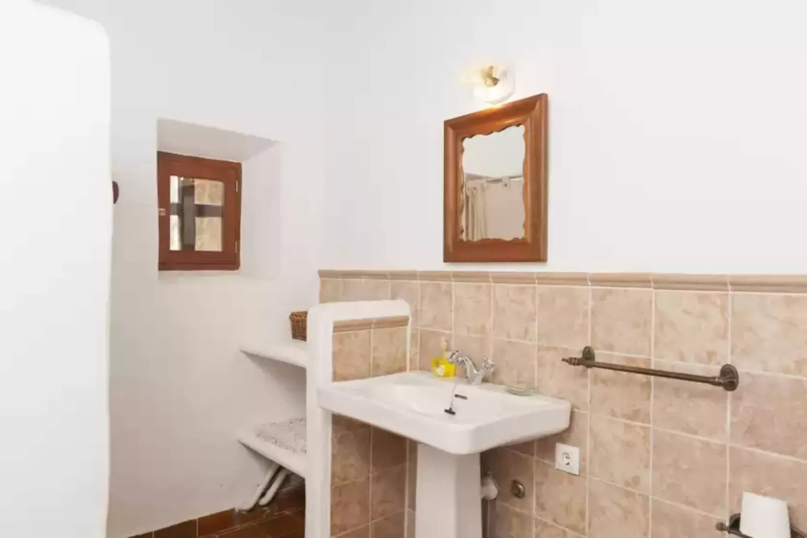 Can Guillo-Bathroom