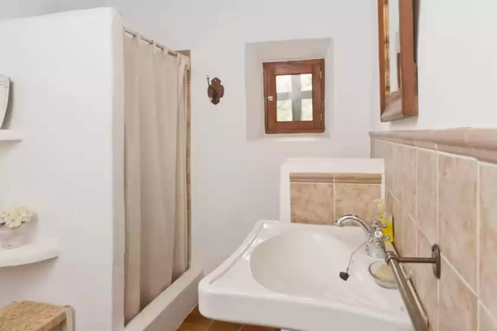 Can Guillo-Bathroom