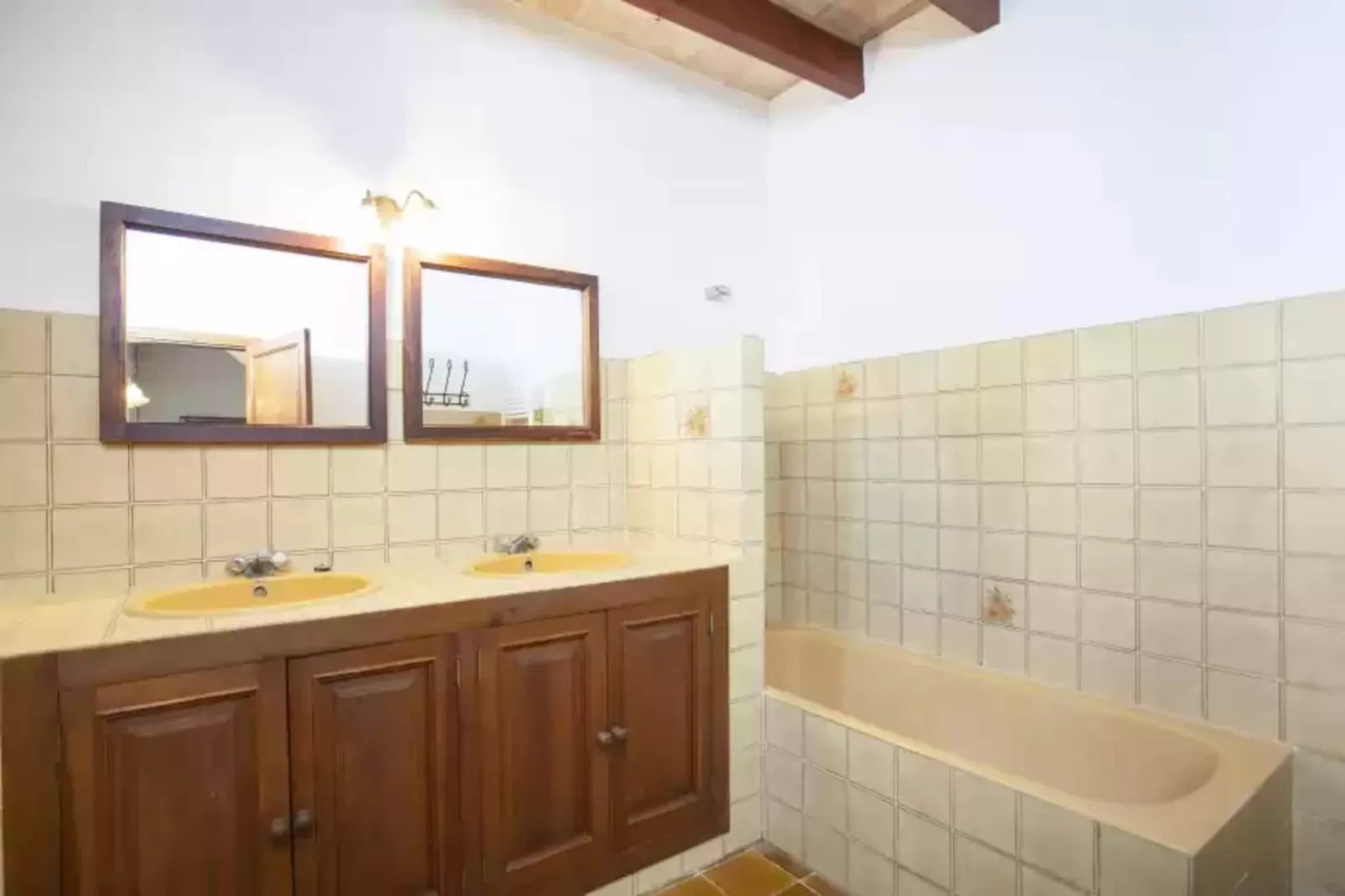 Can Guillo-Bathroom