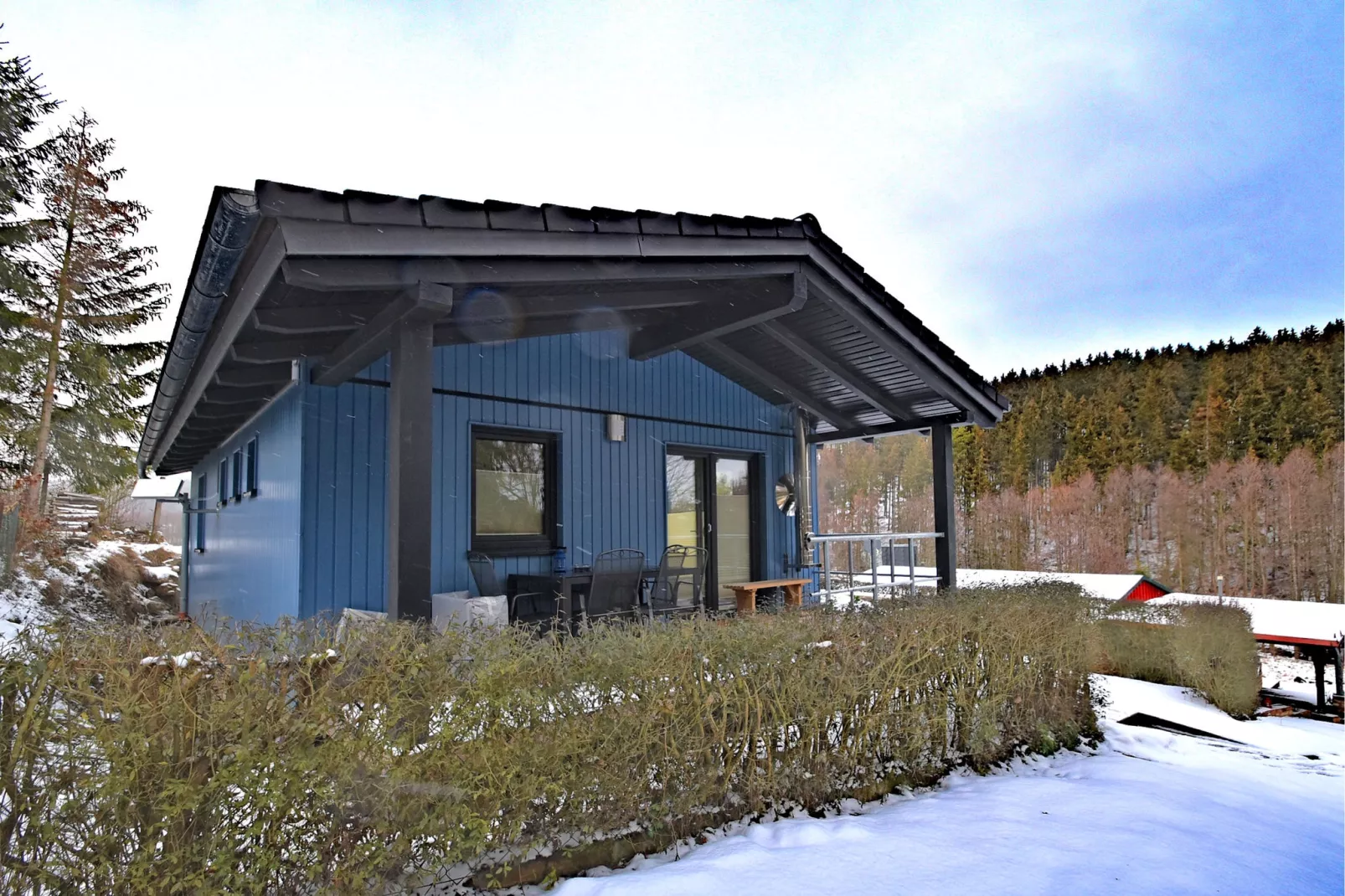 Modernes Ferienhaus in Güntersberge in Seenähe-Außenbereich Winter