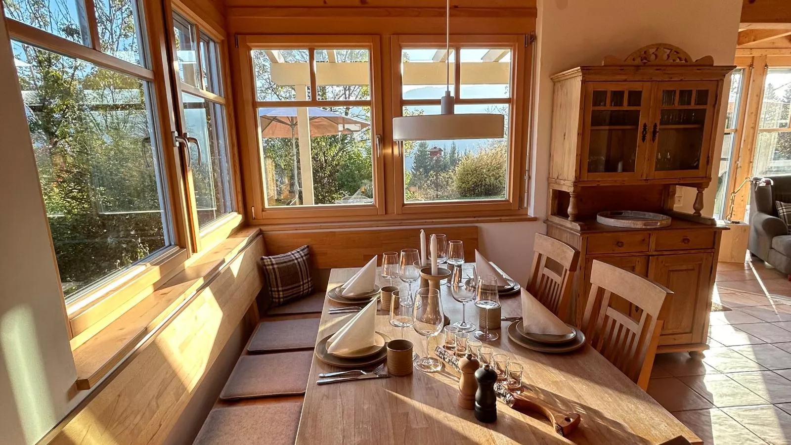 Landhaus St Georgen im Gailtal-Dining room