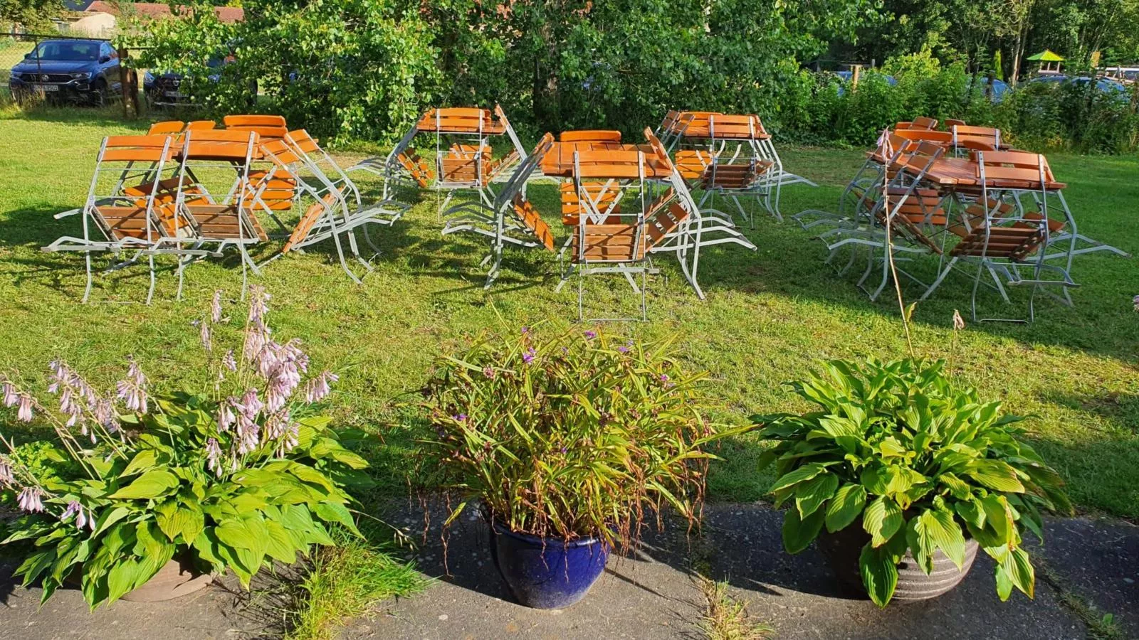 Gutshofblick L-Gardens summer