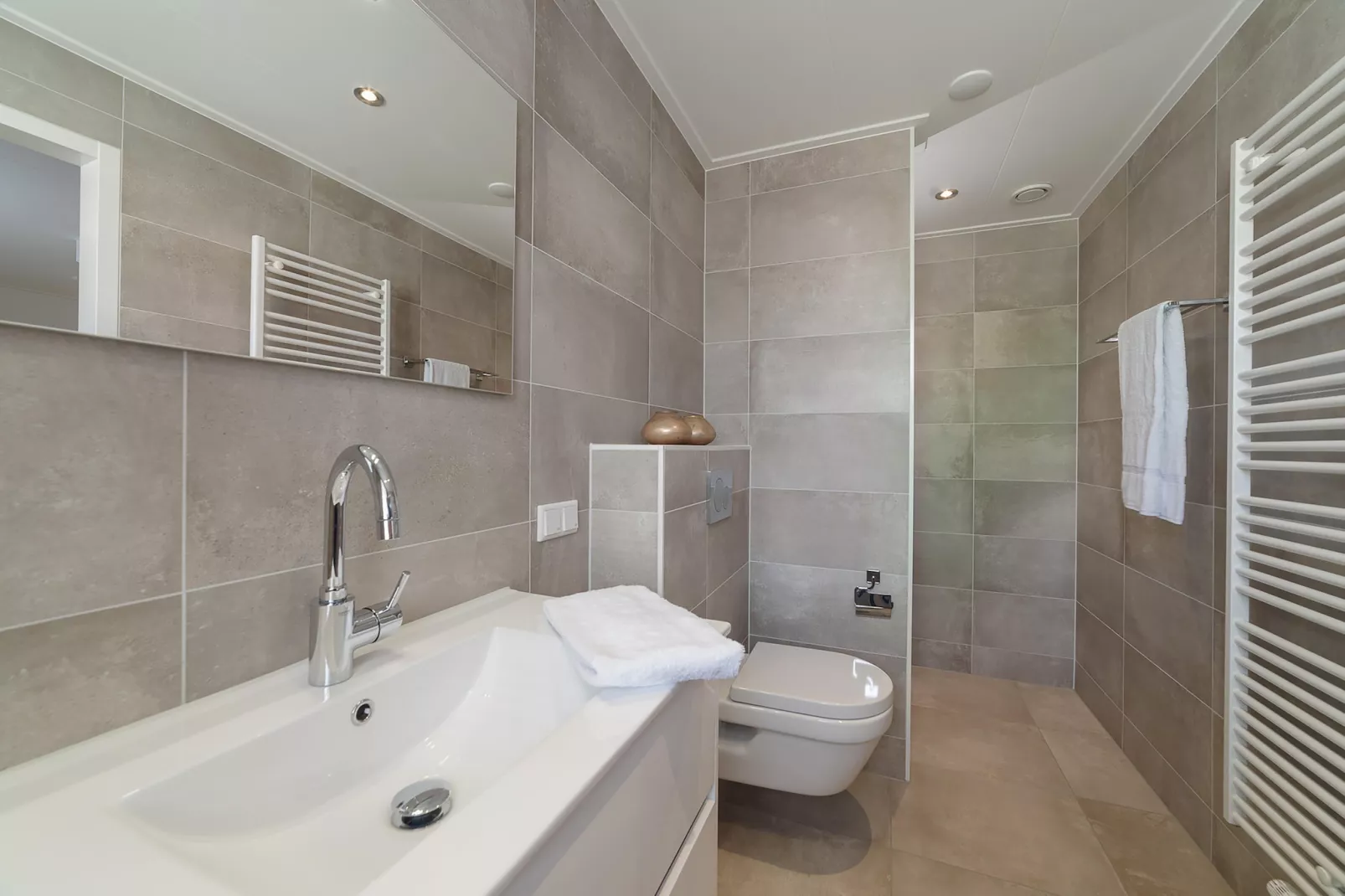 Charming Beveland Vrijstaand-Badezimmer