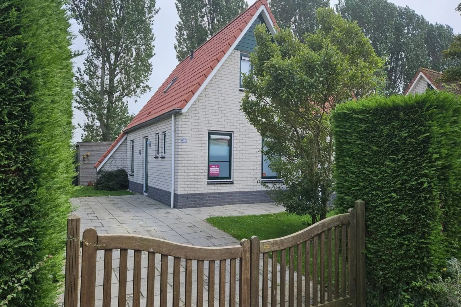 Schoneveld 176 Zeemeeuw Breskens-Exterior summer