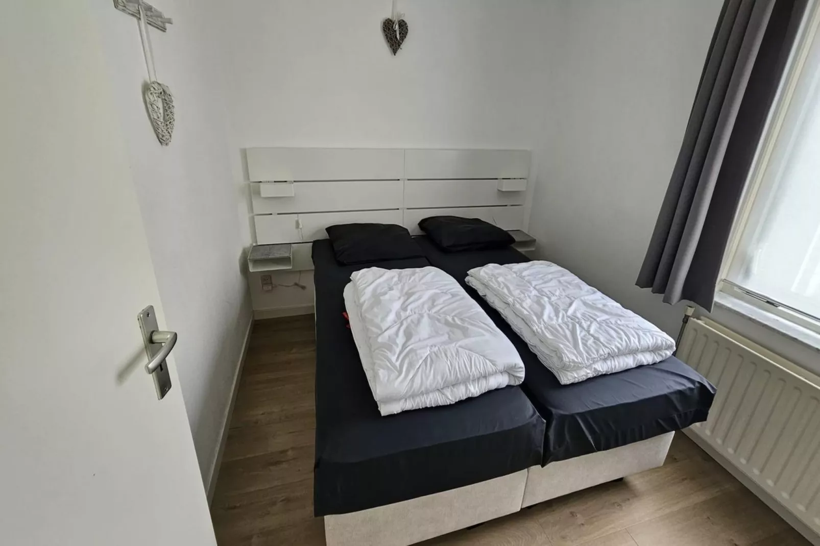 Schoneveld 176 Zeemeeuw Breskens-Bedroom