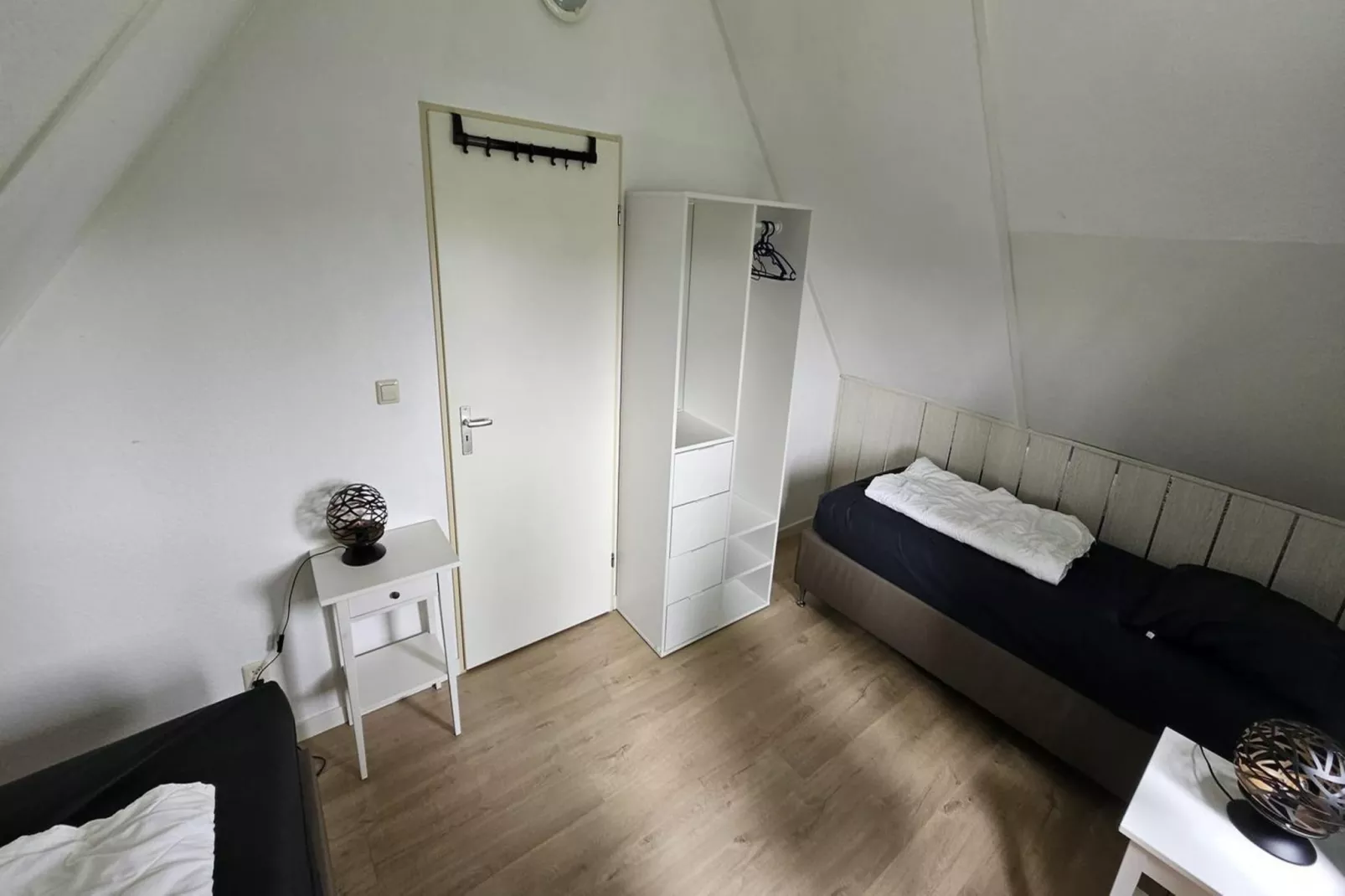 Schoneveld 176 Zeemeeuw Breskens-Bedroom