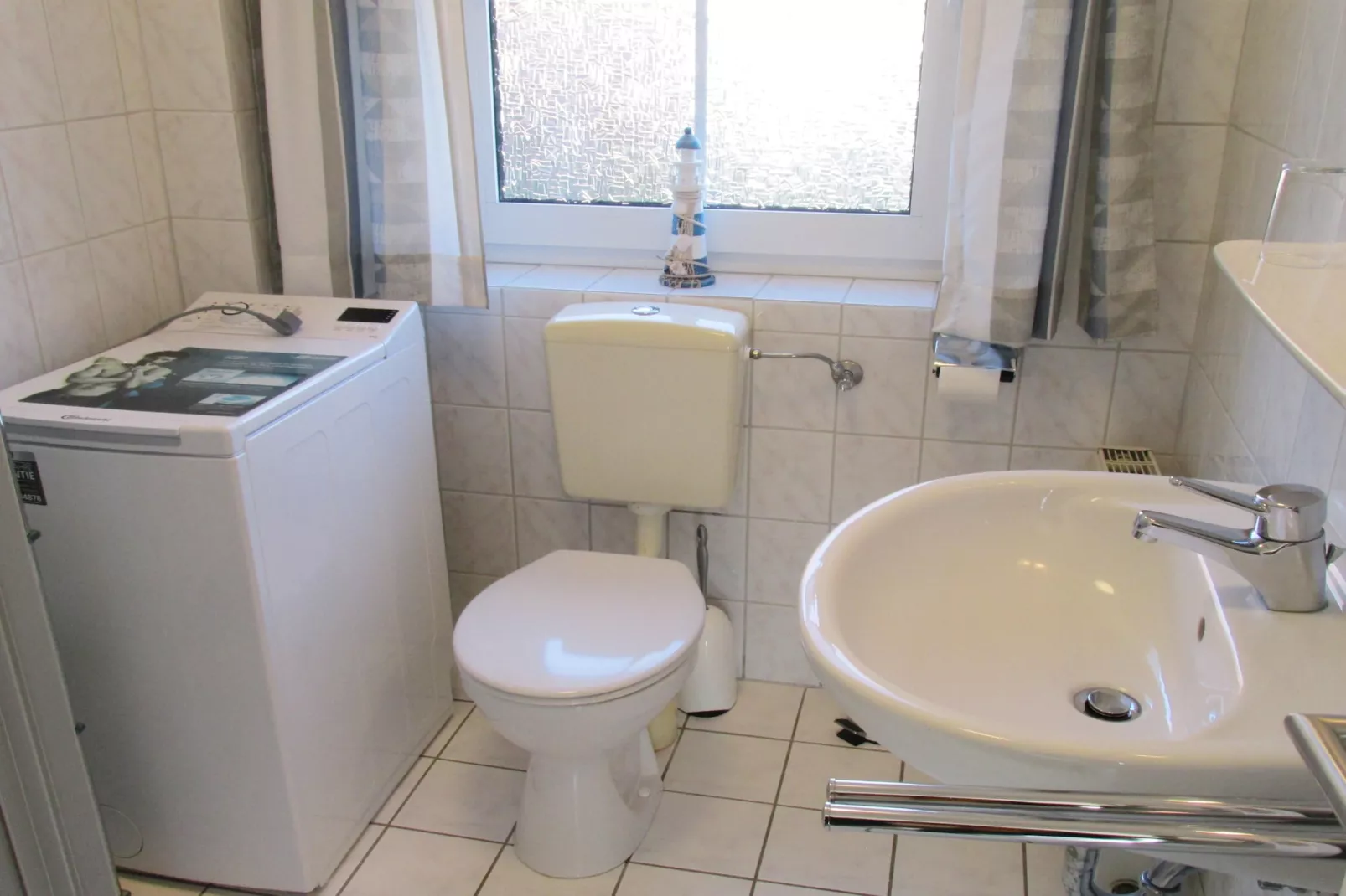 Fewo Seelust 03 Unten-Bathroom