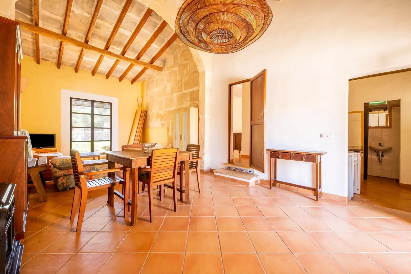 Gallinero-Dining room