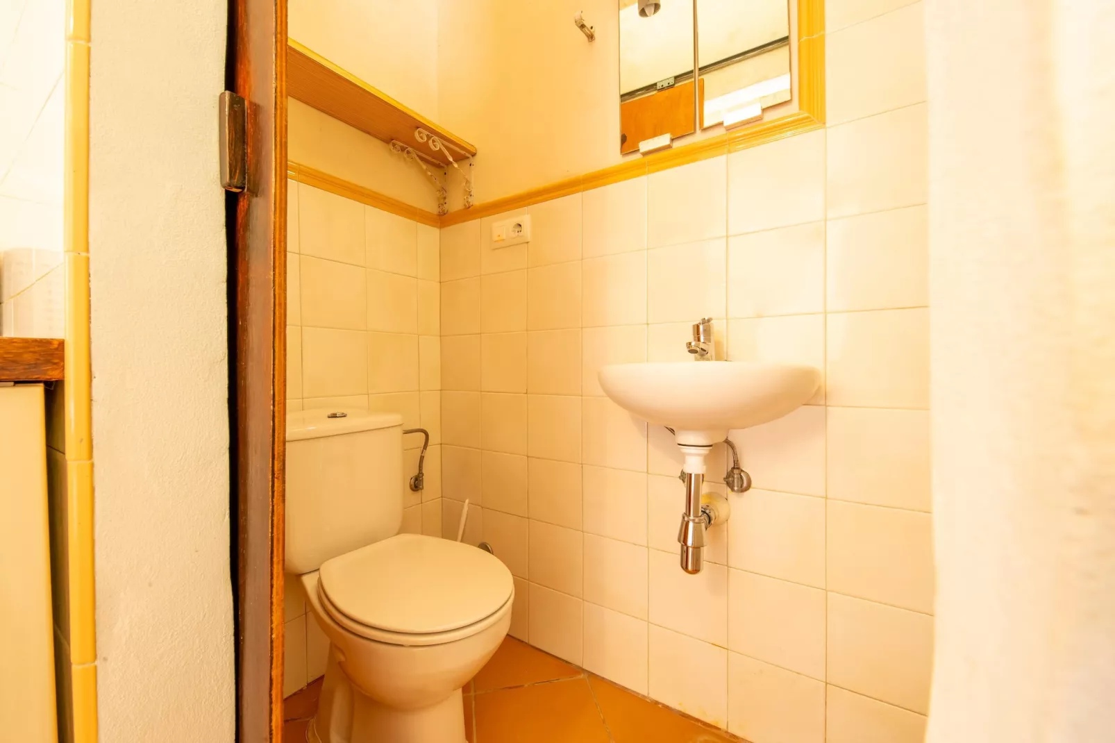 Gallinero-Bathroom