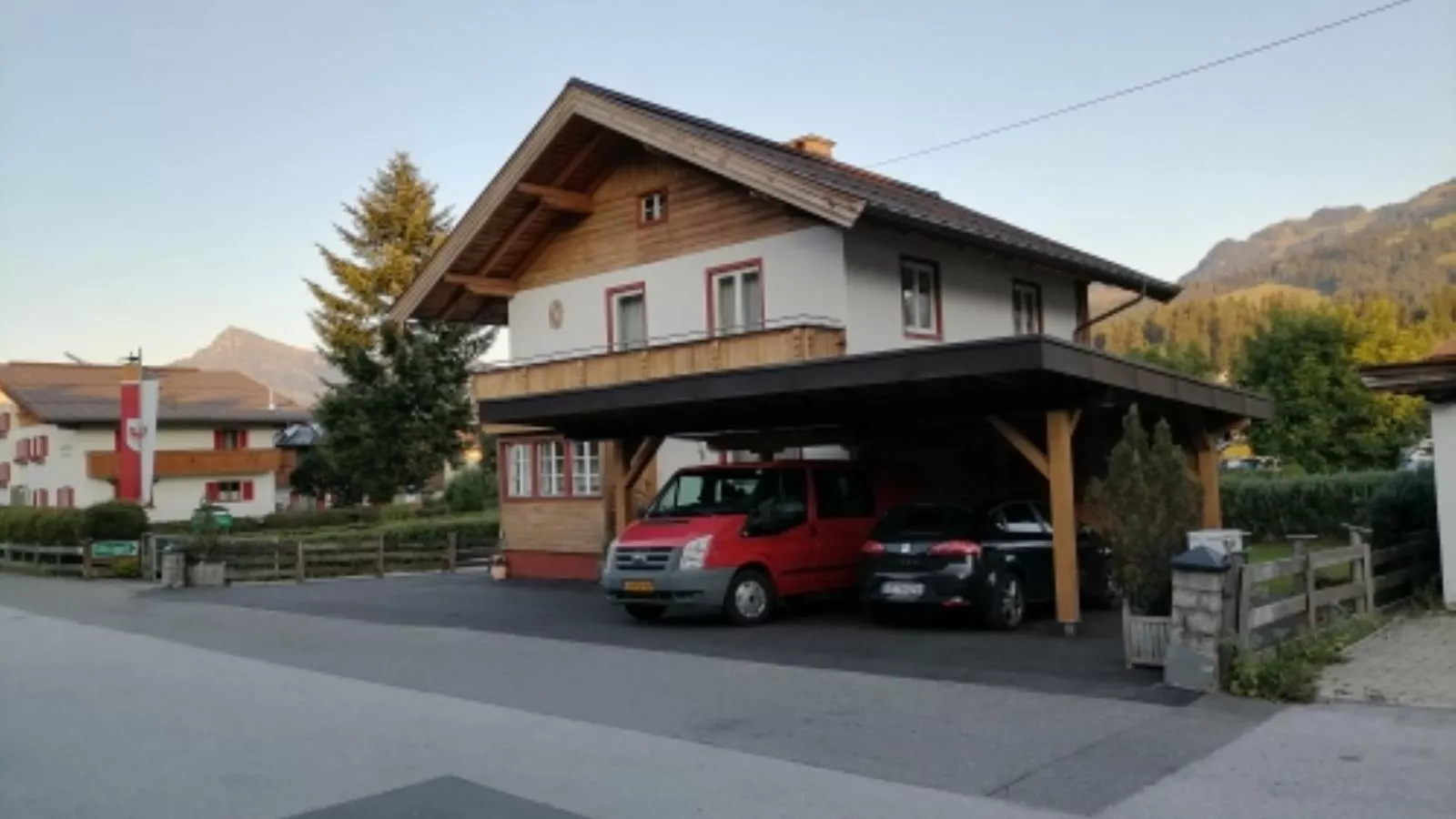 Chalet Staffner oben-Exterior summer