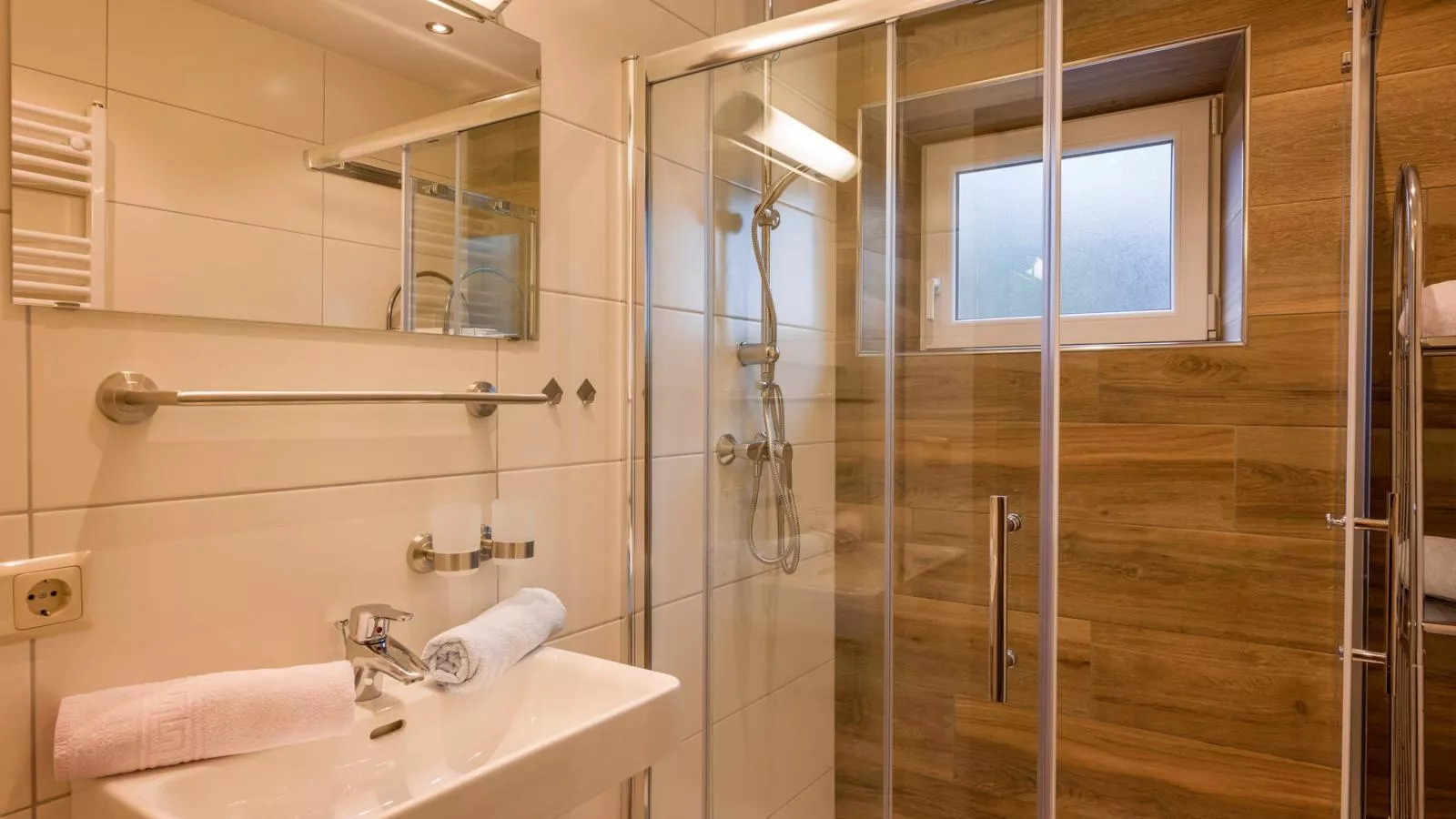 Chalet Staffner-Bathroom