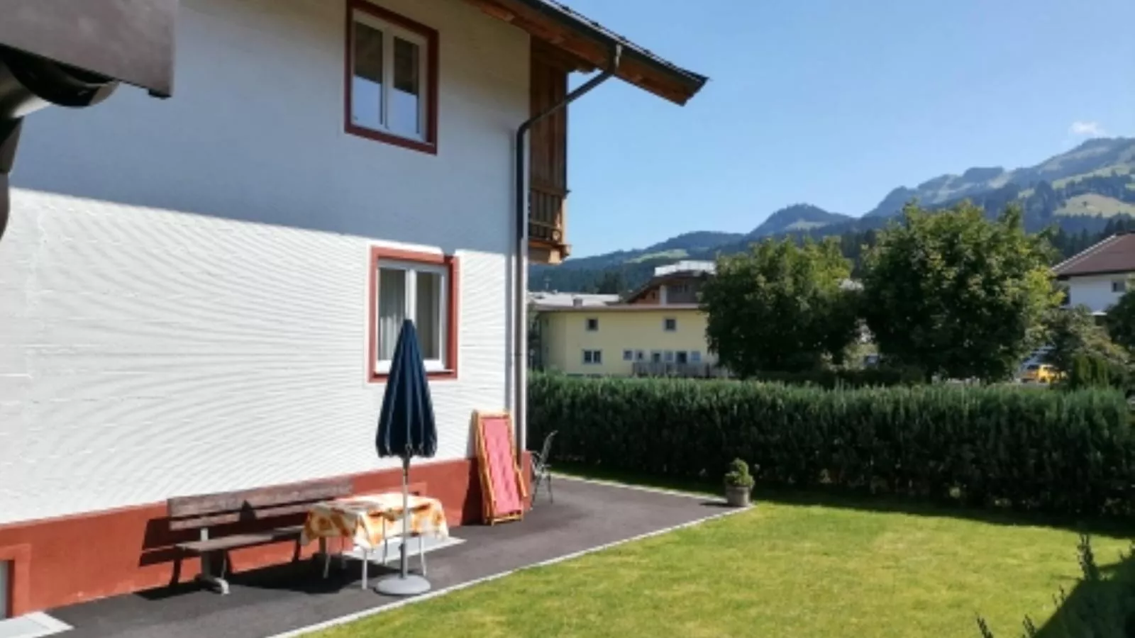 Chalet Staffner-Gardens summer