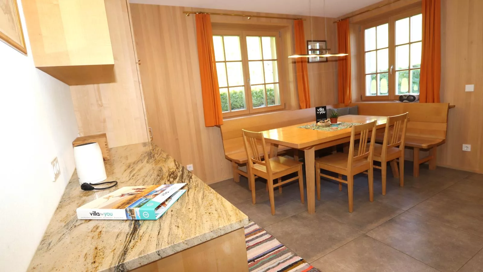 Reich-Dining room