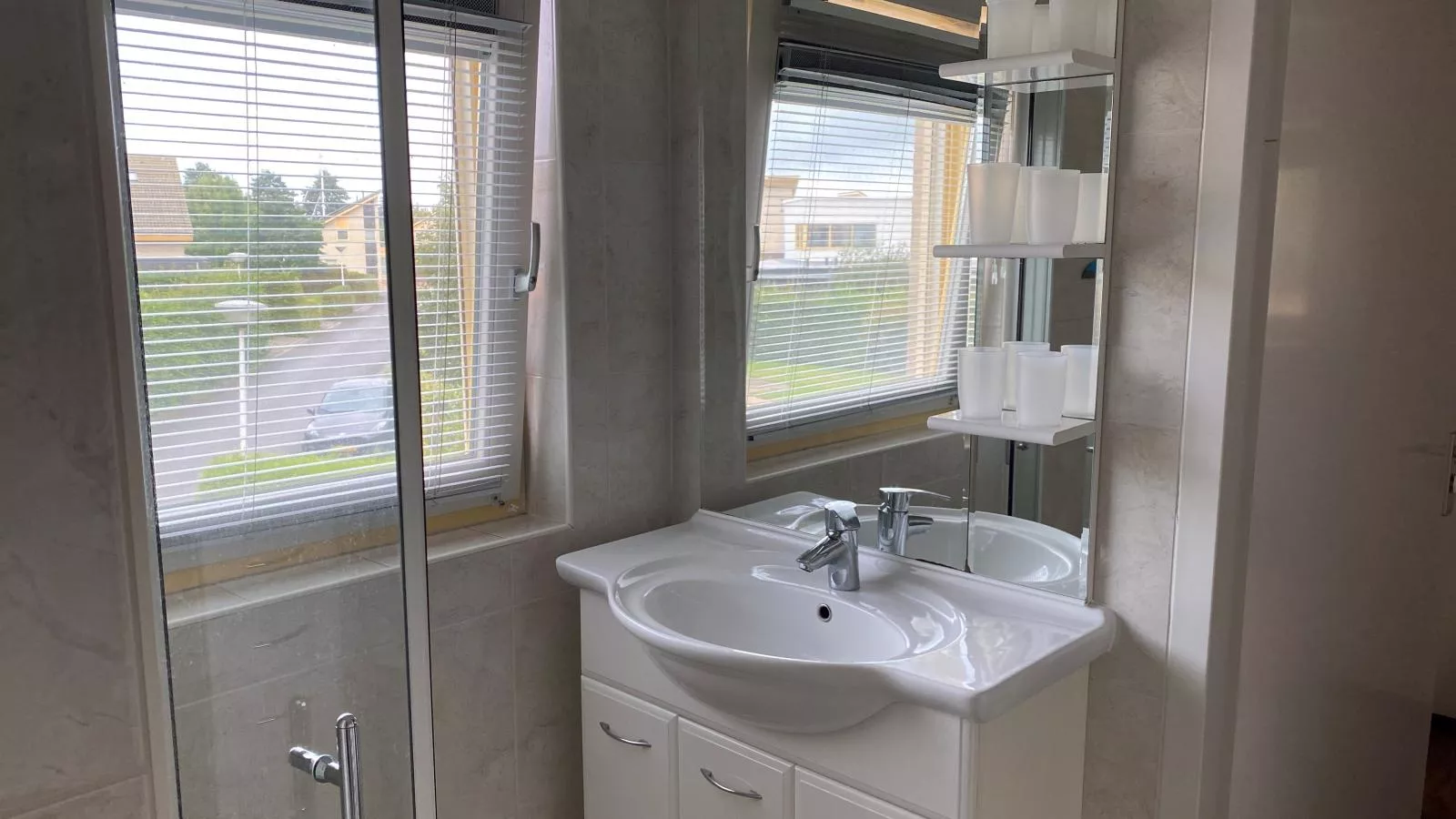 Escape in Friesland-Bathroom
