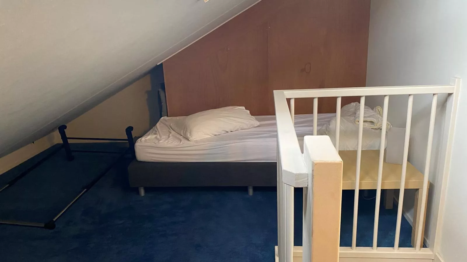 Escape in Friesland-Bedroom