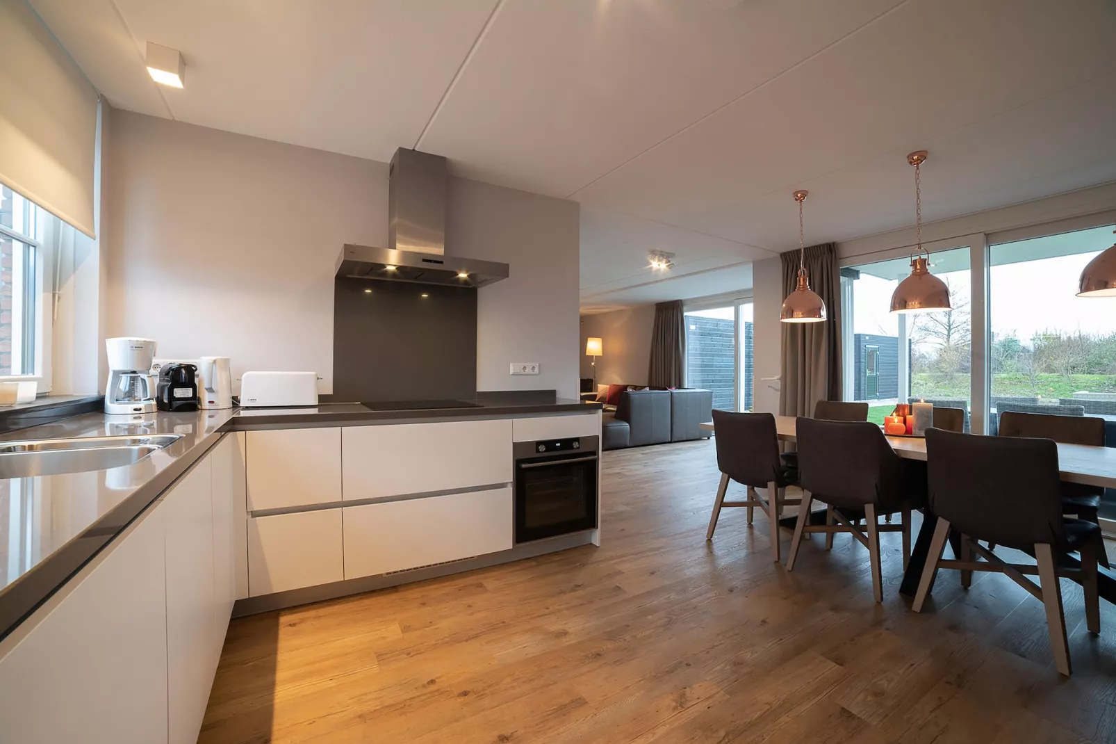 6 persoons vrijstaand met sauna/hond-Kitchen