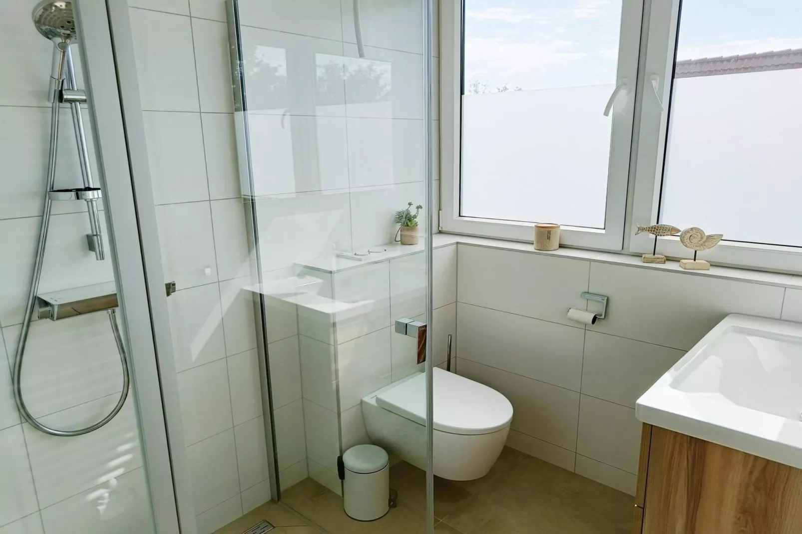 Schoneveld 124 Zeemeeuw Breskens-Bathroom