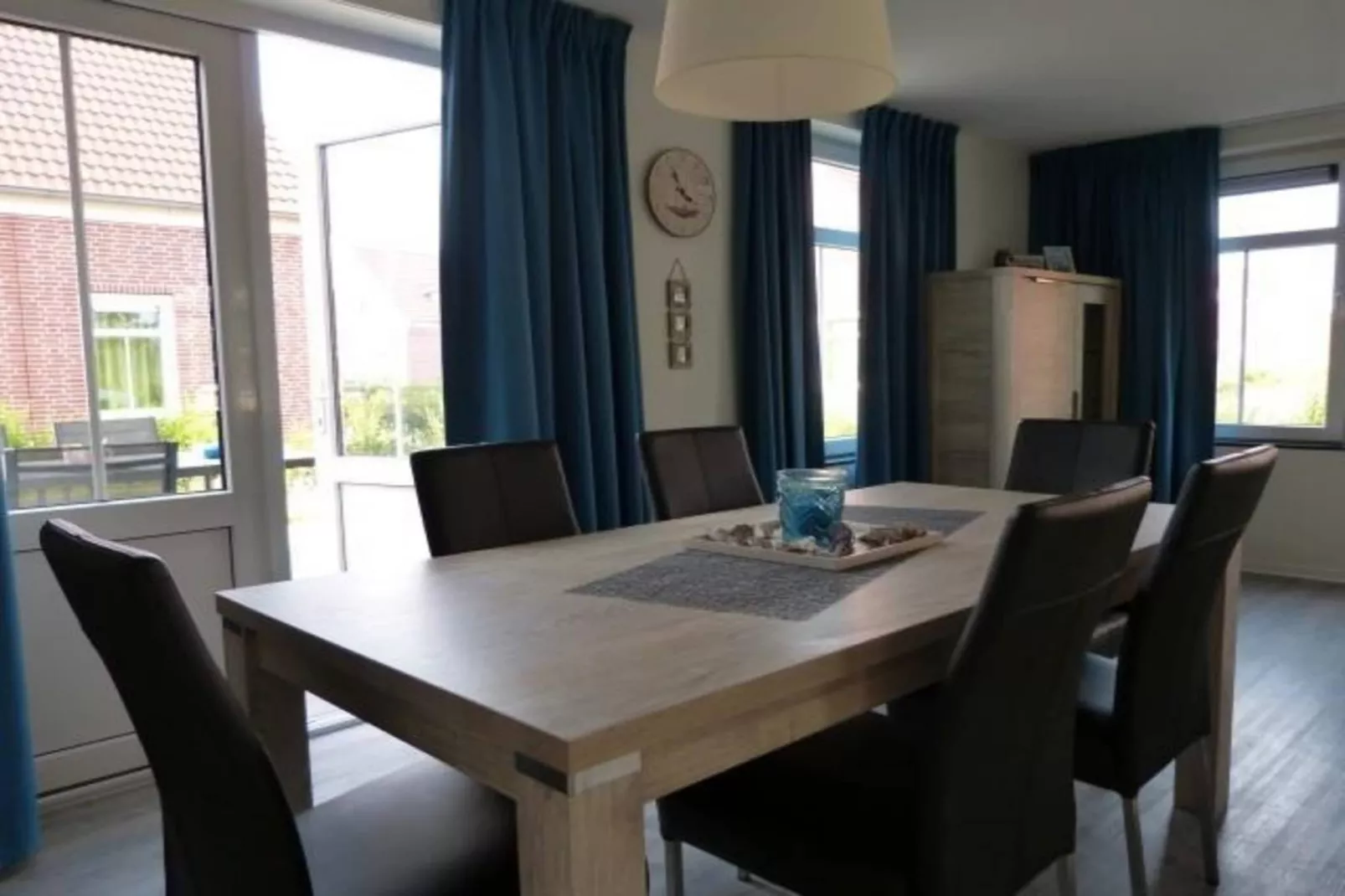 Landgoed de Lente 30 Tulp Breskens-Dining room