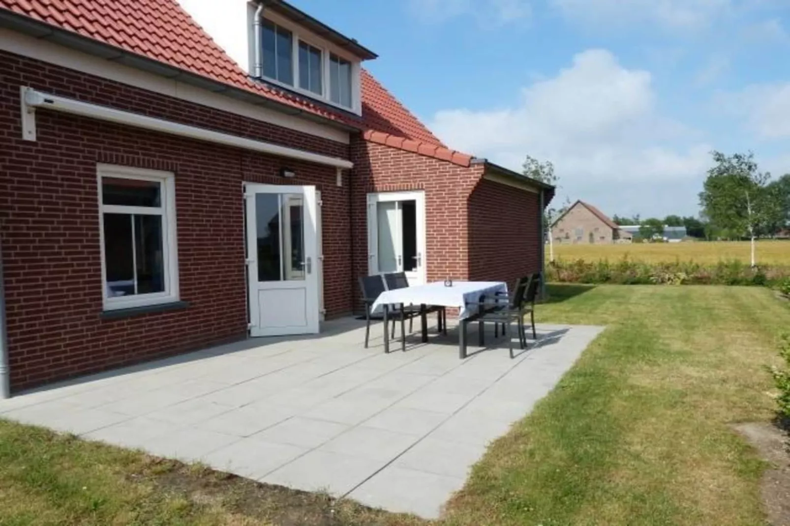 Landgoed de Lente 30 Tulp Breskens-Exterior summer