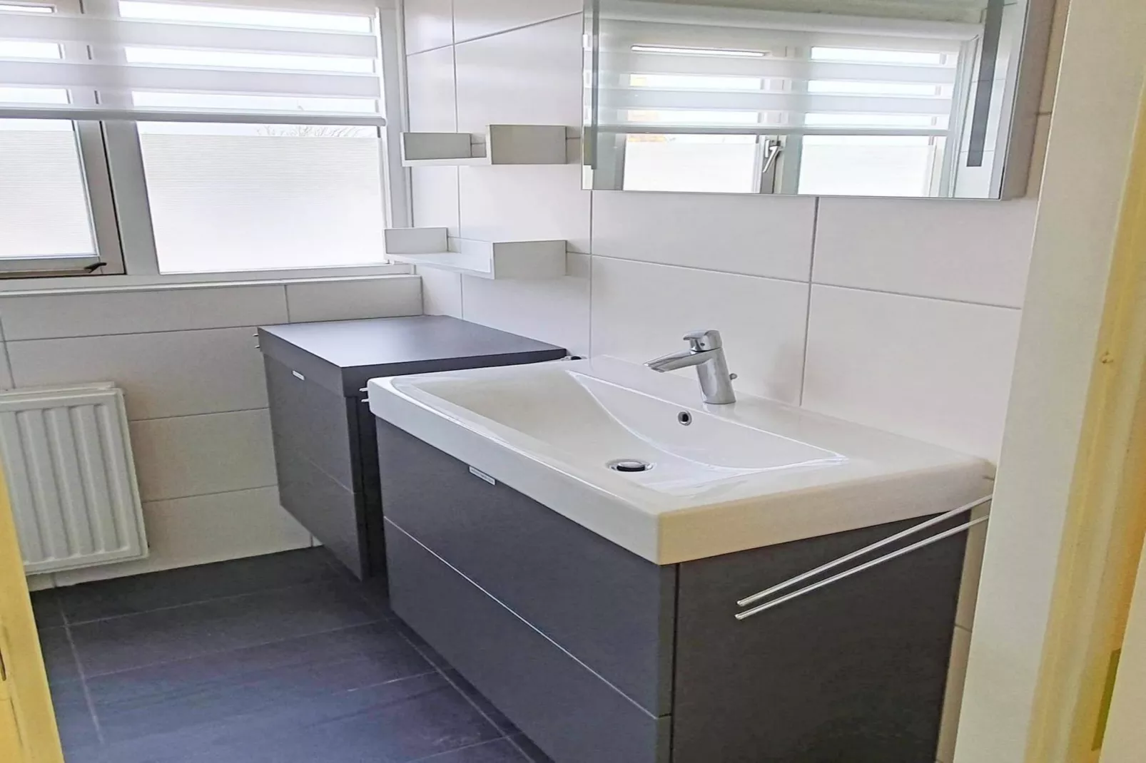 Scheldeveste 8 Zwin Breskens-Bathroom