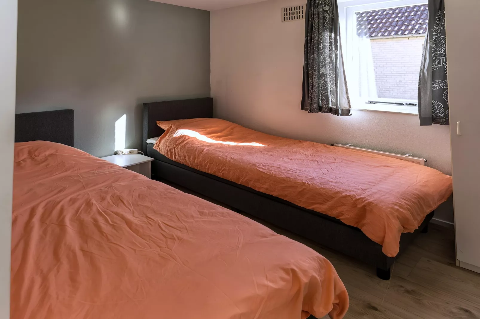 NR 44-Bedroom