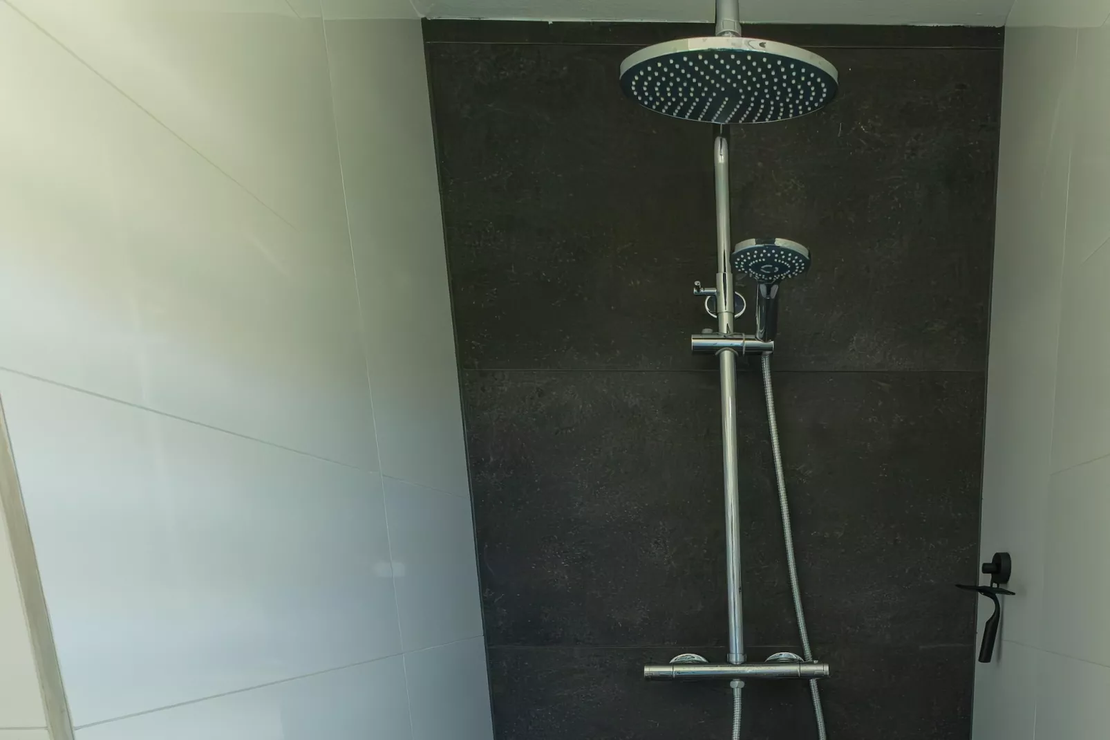 NR 44-Bathroom