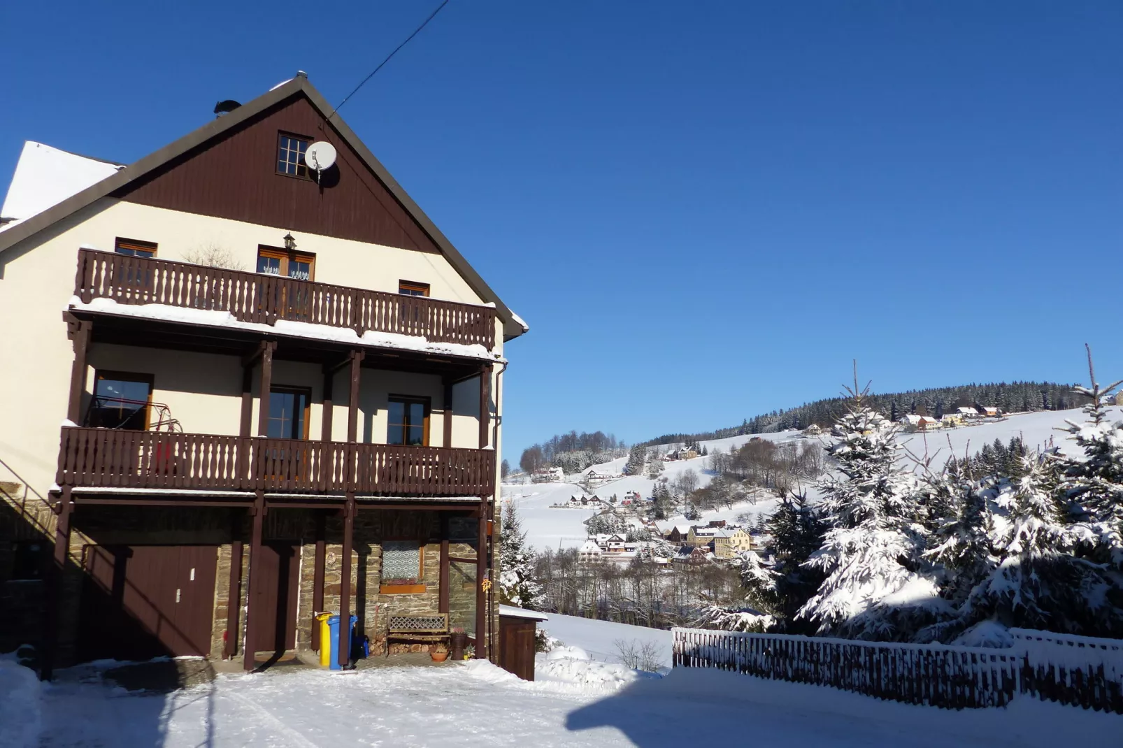 Im Erzgebirge-Außenbereich Winter