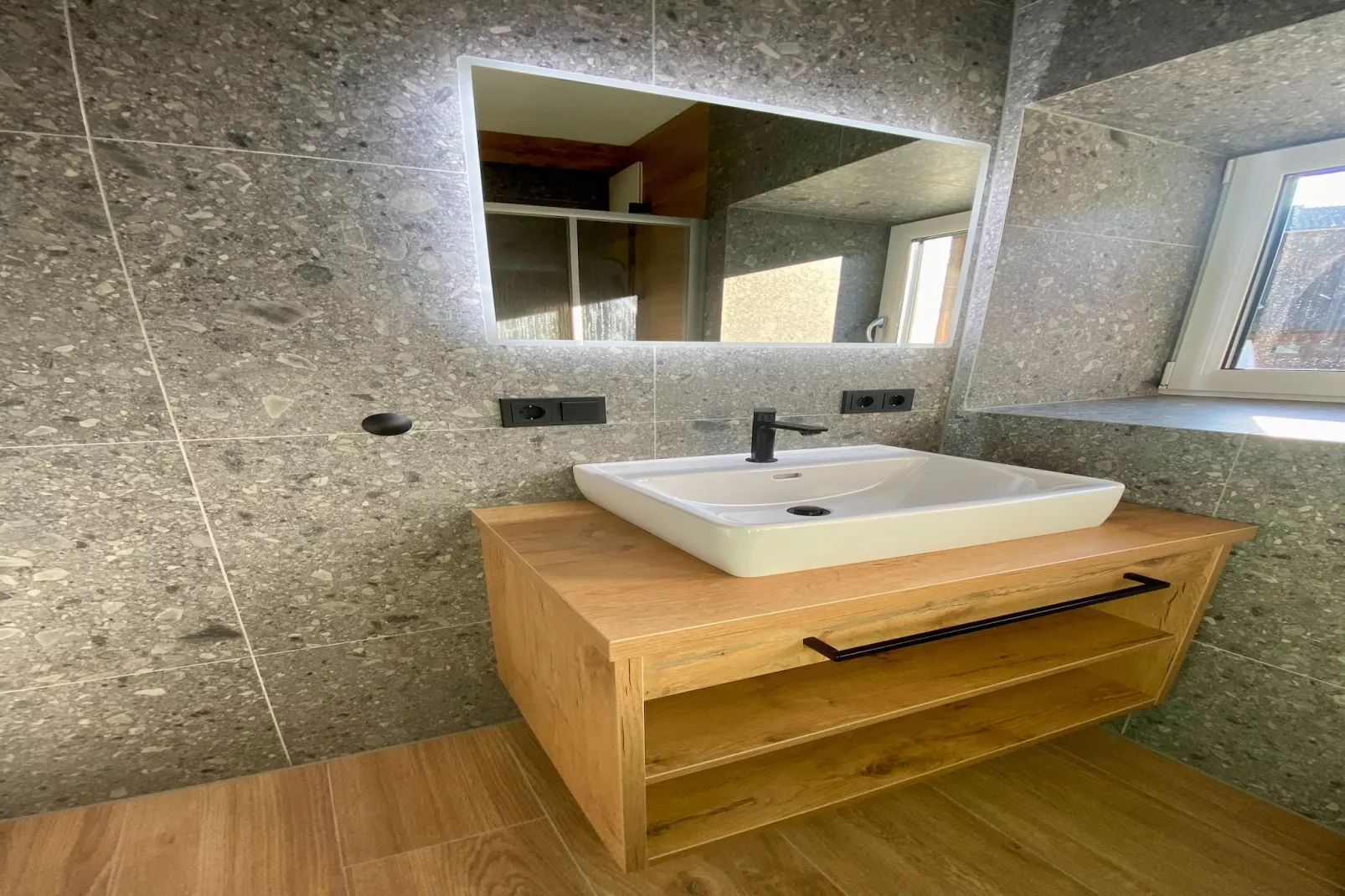 Appartement "Schnauz-Bartl" 3-4-Bathroom