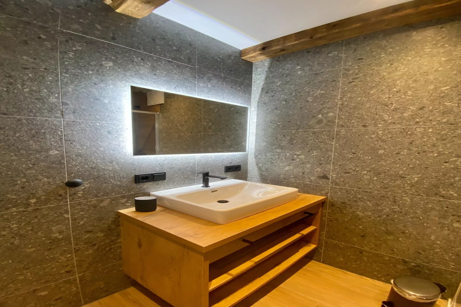 Appartement "Schnurr-Bartl" 3-4 Personen-Bathroom