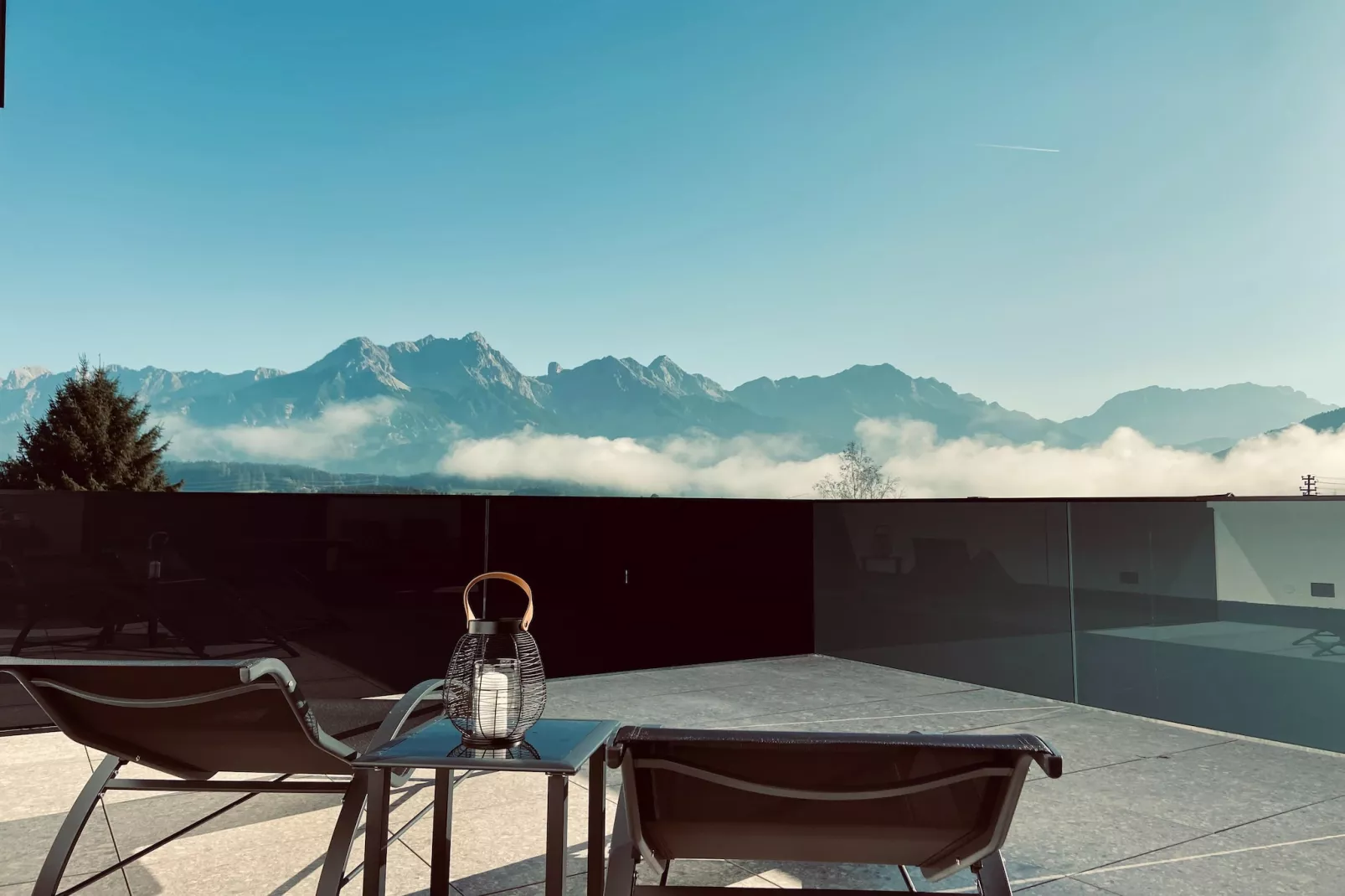 Appartement "Schnurr-Bartl" 1-2 Personen-View summer