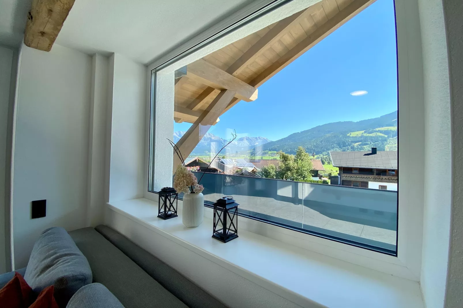 Appartement "Schnurr-Bartl" 1-2 Personen-View summer