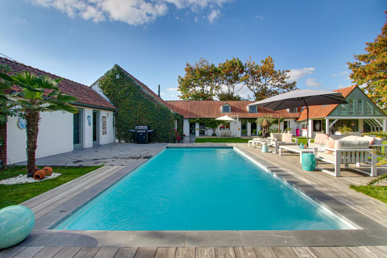 poolofhouse