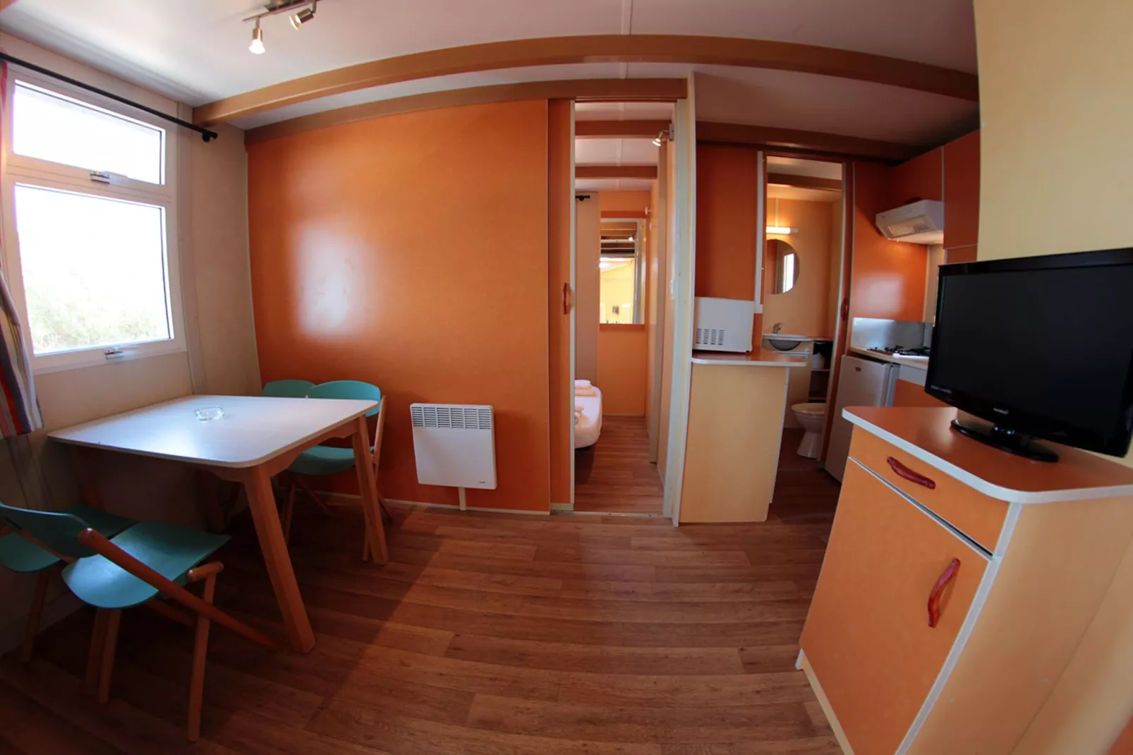 Camping Rocagrossa Bungalow 4 people-Living room