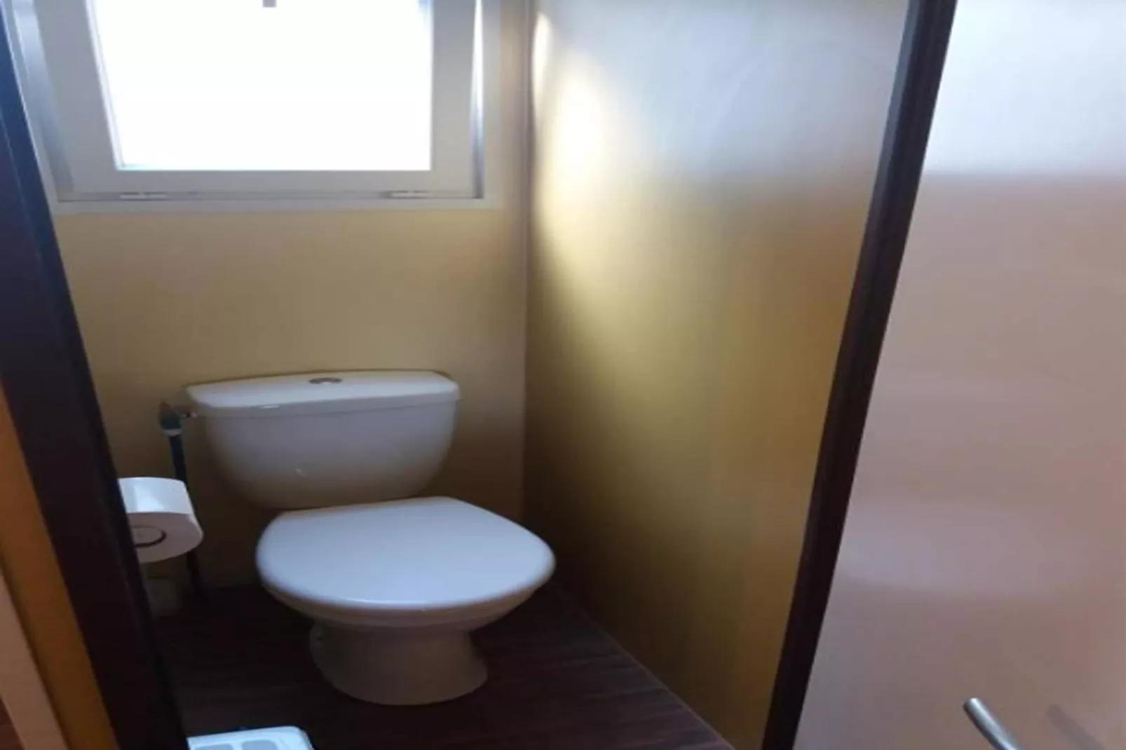 Camping Rocagrossa Bungalow 5 people-Bathroom