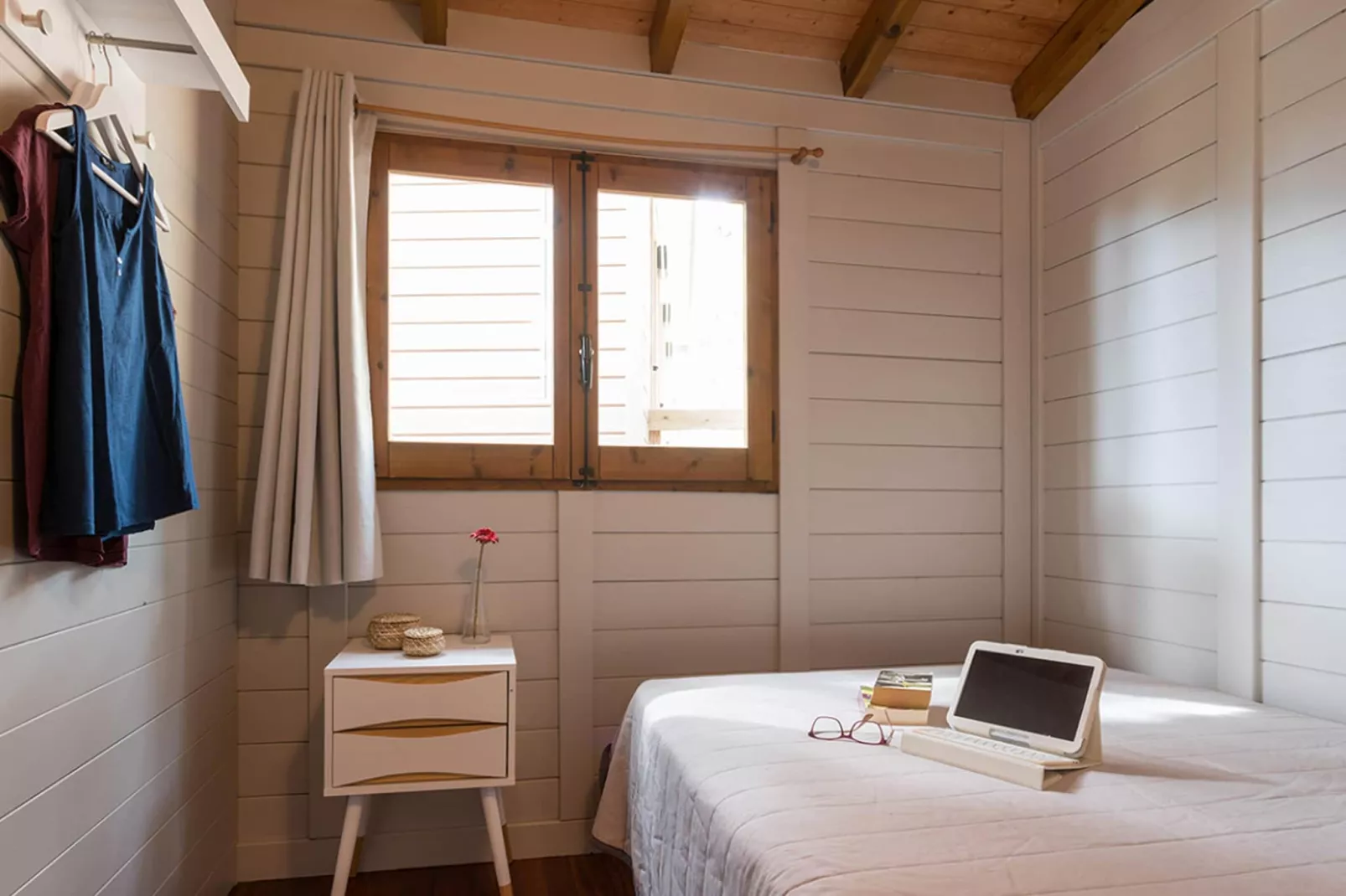 Camping Estival Torre de la Mora WOODEN BUNGALOW 5 PAX-Chambre