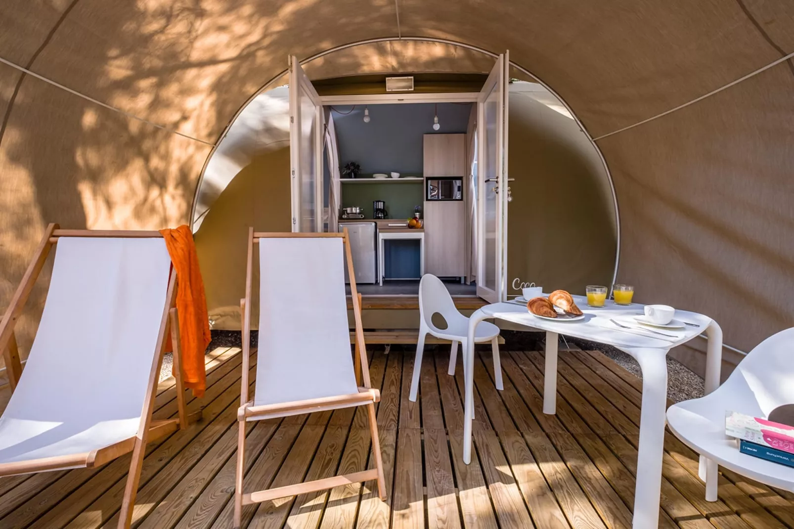 Camping Estival Torre de la Mora COCO TENT 4 Pax-Reception hall