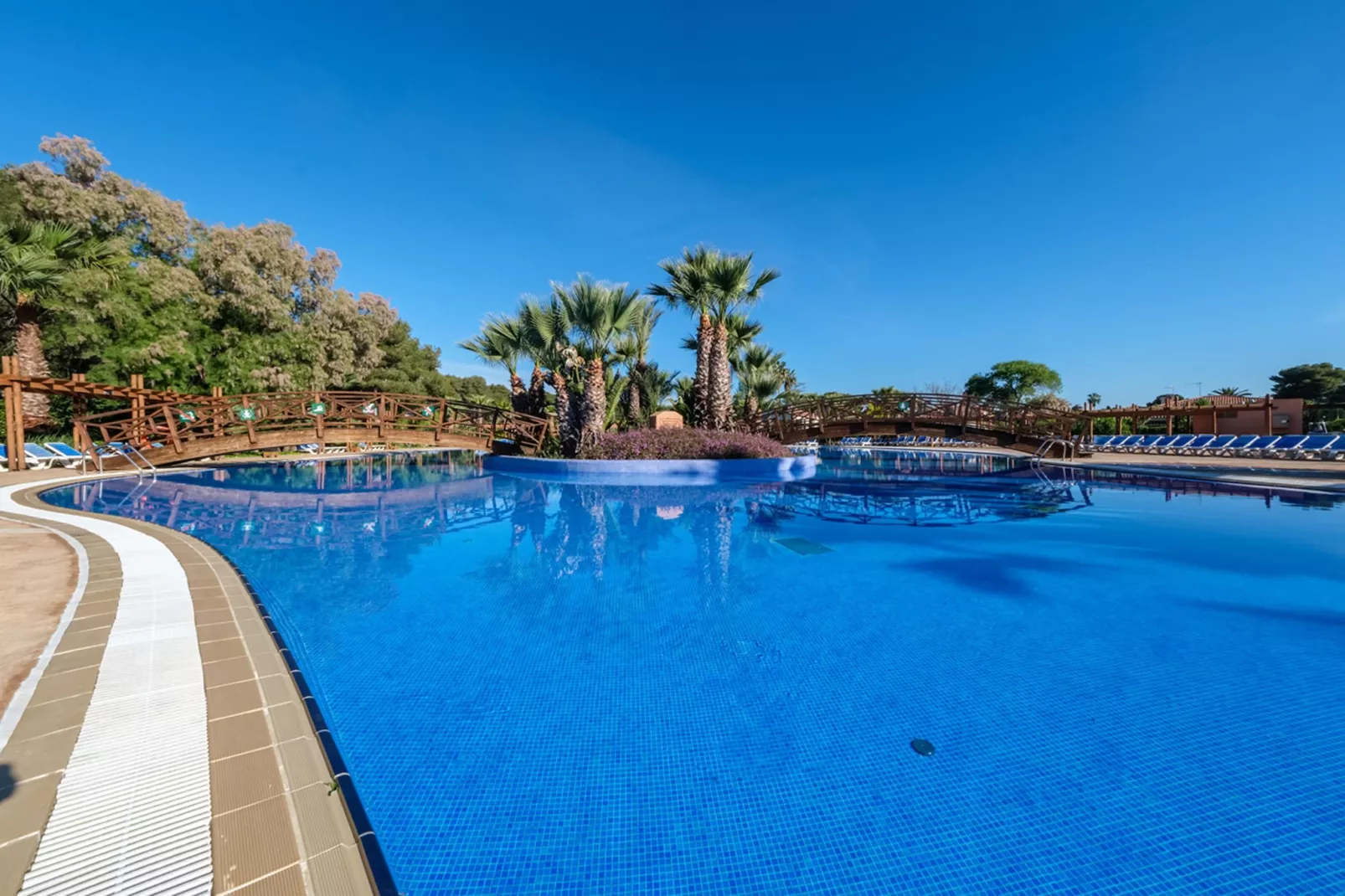 Camping Estival Torre de la Mora COCO TENT 4 Pax-Pool