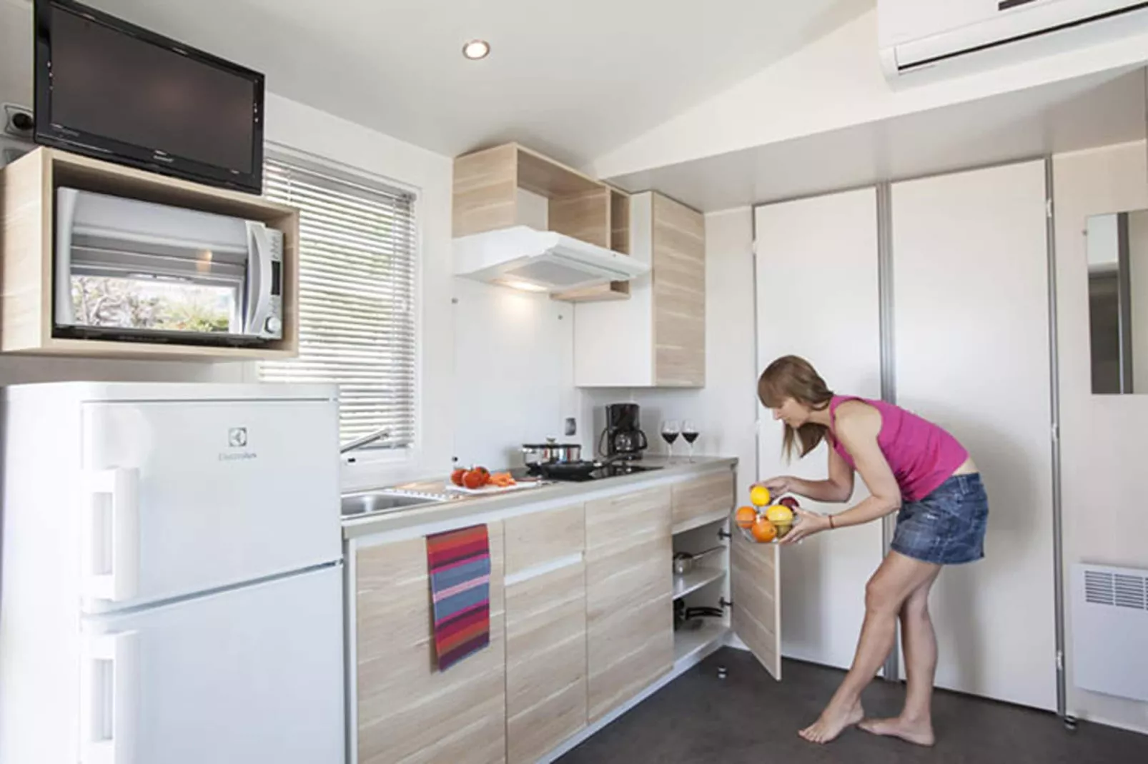 Camping Estival Torre de la Mora MH OHARA STANDARD 5pax-Kitchen