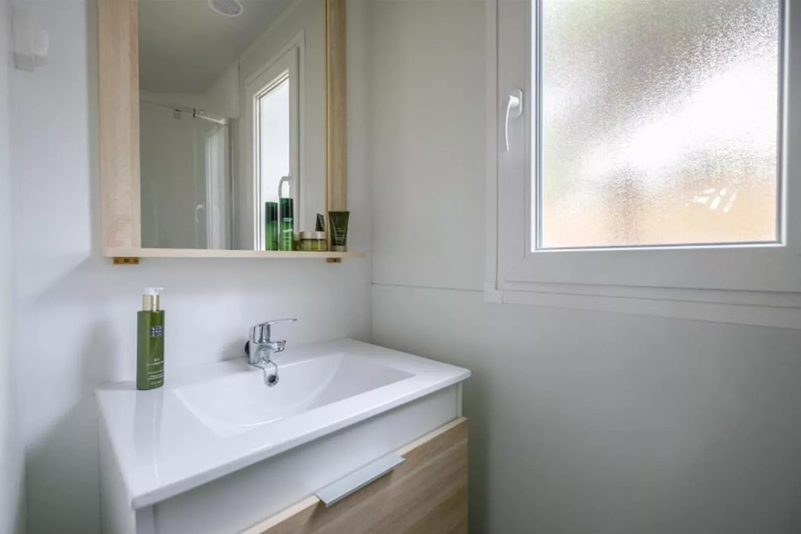 Camping Estival Torre de la Mora MH OHARA STANDARD 5pax-Bathroom