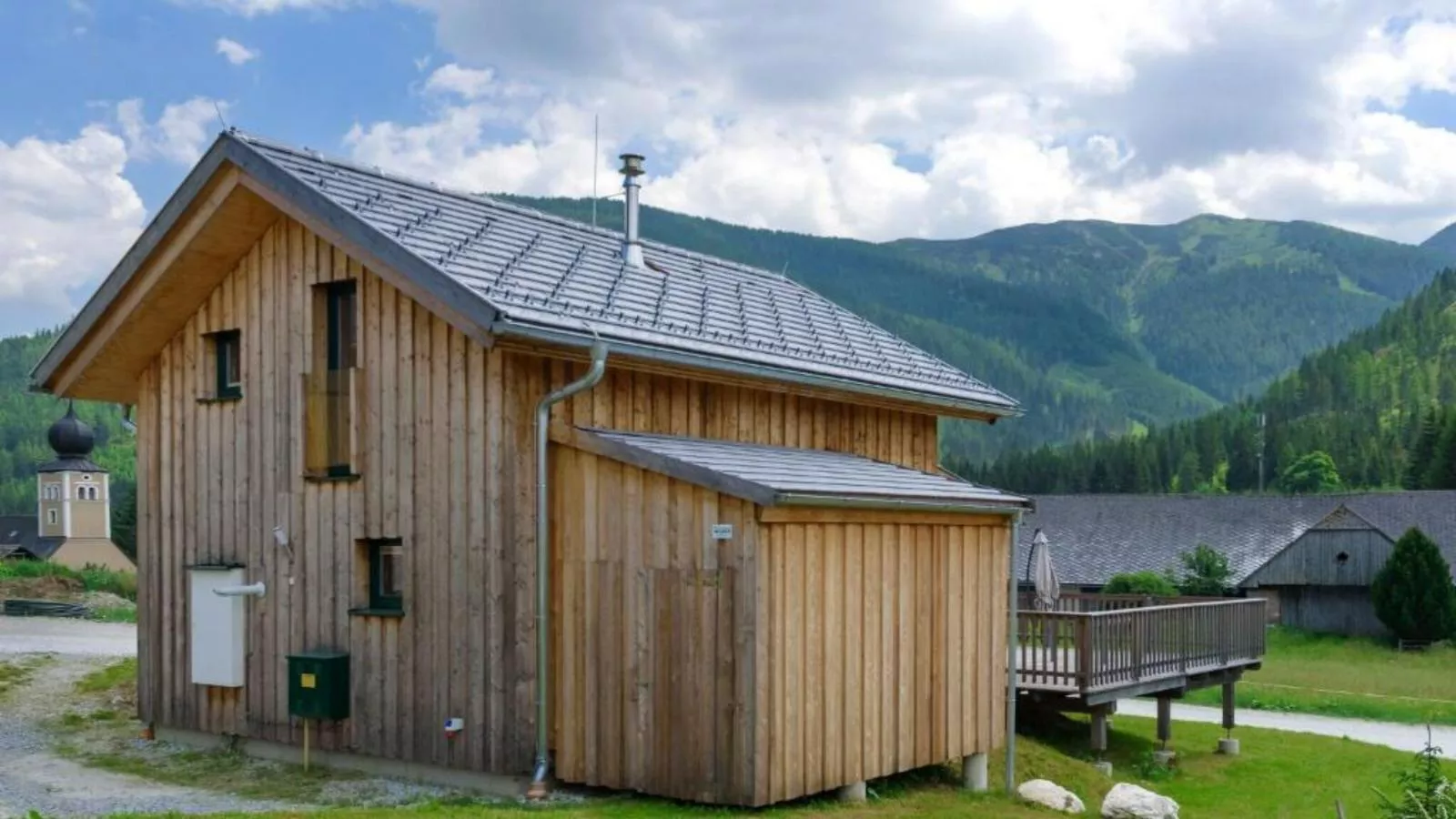 Heidi und Peter-Exterior summer