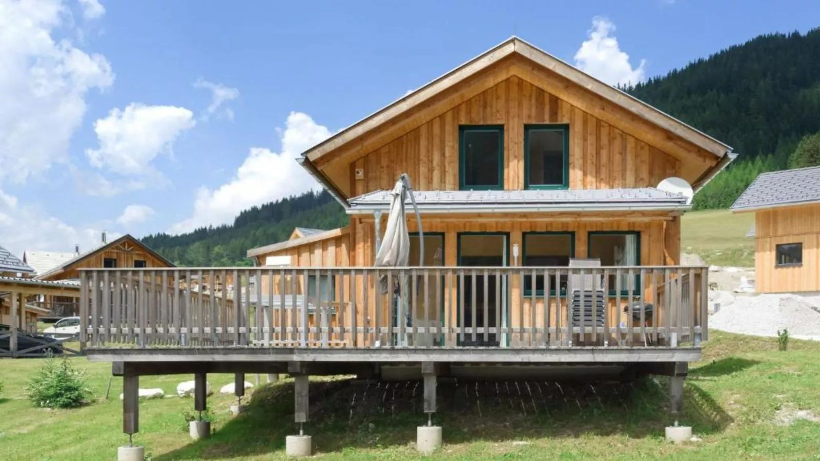Heidi und Peter-Exterior summer