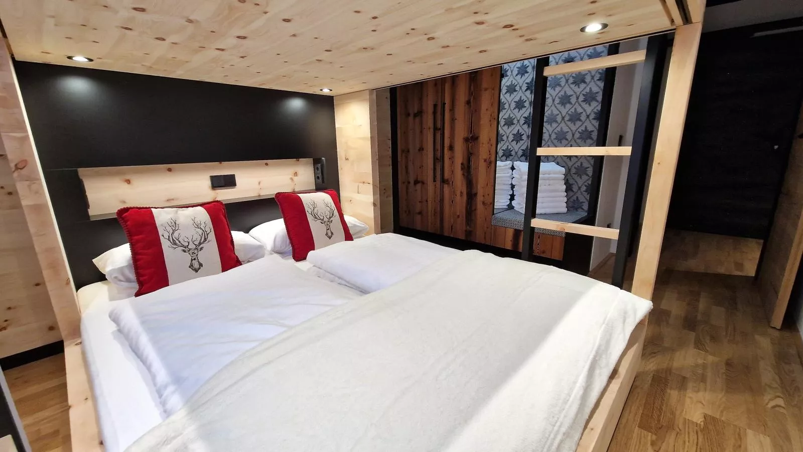 Zirbenlodge Sonnenalpe Nassfeld-Bedroom