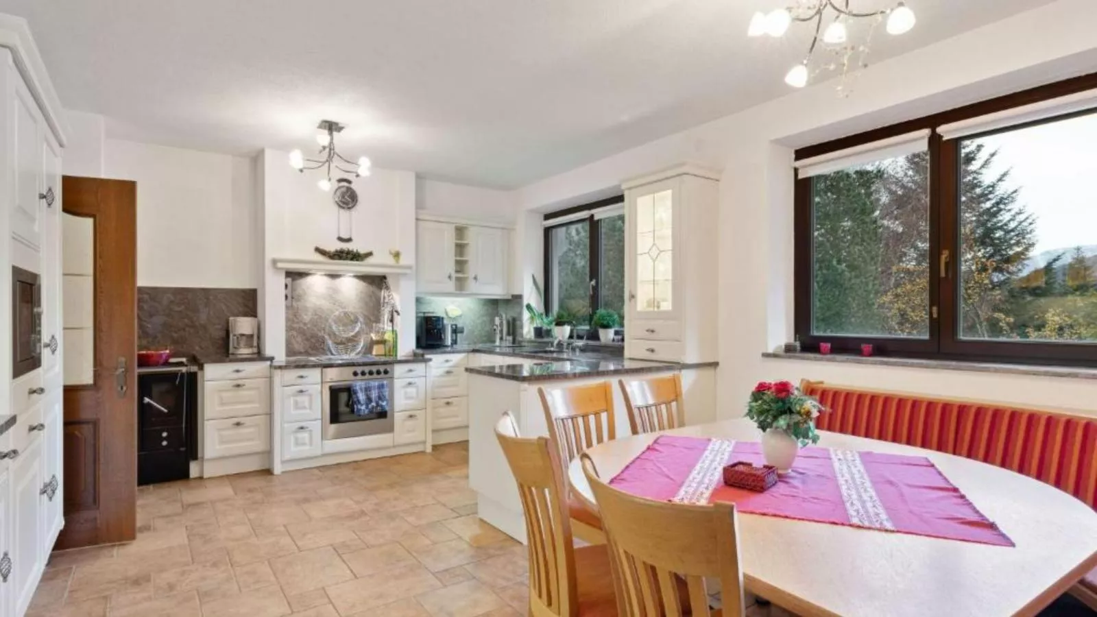 Landhaus Herz der Tauern-Kitchen